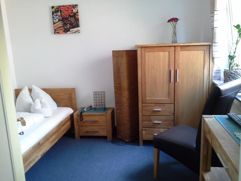 Haus Mariandl Otel Düsseldorf Dış mekan fotoğraf